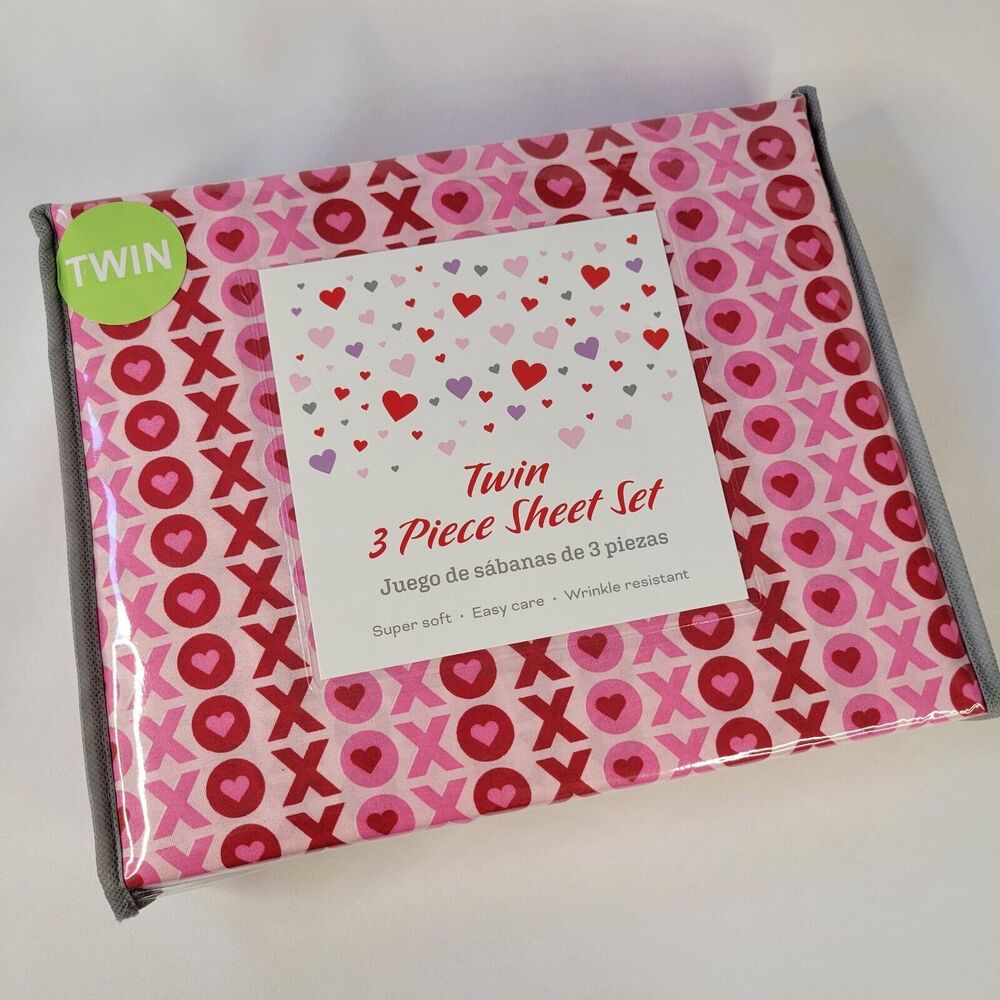 Valentines Day Red Pink XOXO KISS Love 3 piece TWIN Sheets Set Girls Teen Hearts